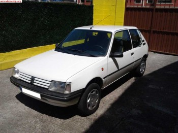 Peugeot 205