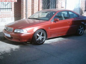 Se vende o cambia volvo c70 coupe de 240 cv con averia