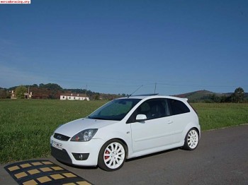Escucho ofertas! fiesta st 2.0 16v 150 85.000km 2008 7300€