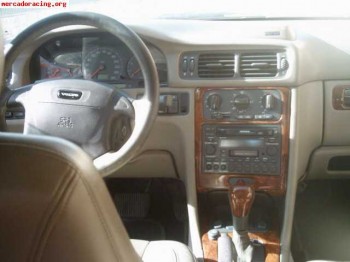 Se vende o cambia volvo c70 coupe de 240 cv con averia
