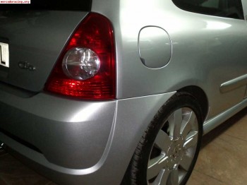 Renault clio sport team