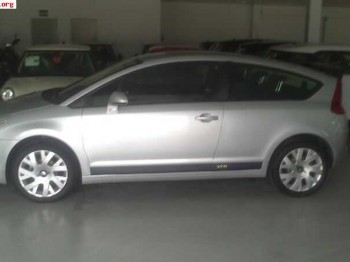 Se vende o cambia c4