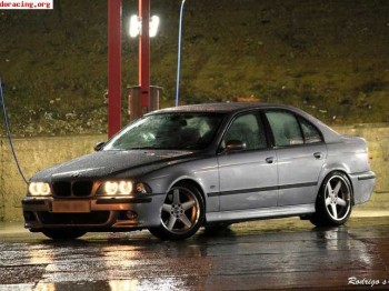 Se vende o cambia m5 e39