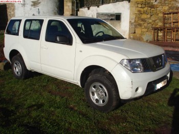 Nissan pathfinder 2.5 174cv