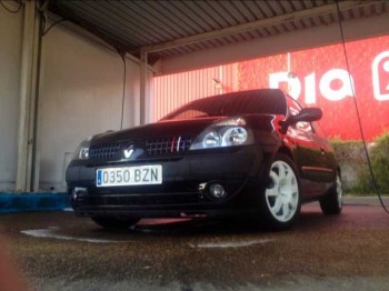 Se vende clio !!!!
