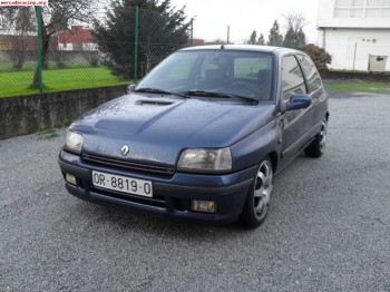 Clio 1.8 16 v