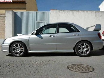 Vendo subaru impreza sti  2004