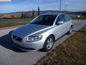 Volvo s40 1.6 d drive kynetic. año 2.010 9.600 €.