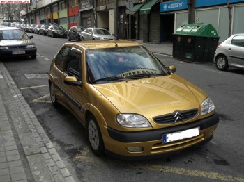 Se vende saxo vts 8v juio 2001