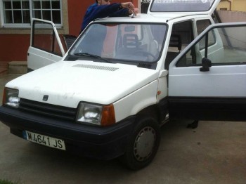 Se vende seat marbella / panda 40 c.v con enganche de remolq
