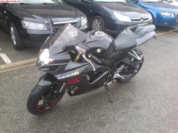 Cambio mercedes clk 320 y suzuky gsxr600 por algo que me int