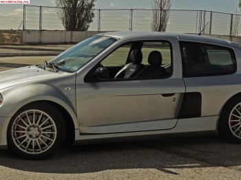 Renault clio v6