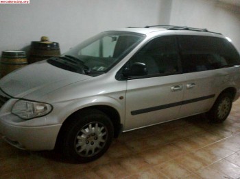 Se vende chrysler voyager 2.5 crd