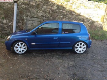 Se vende o se canvia clio sport ragnotti