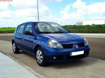 Vendo renault clio 1.5 dci 2009 muchos extras 5 puertas 