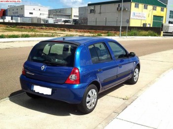 Vendo renault clio 1.5 dci 2009 muchos extras 5 puertas 