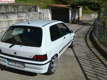 Renault clio 1.8 16v venta o ambio