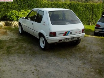 Vendo peugeot 205 con la estetica del 205 rallye