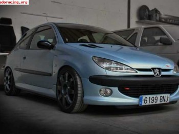 Se cambia 206 gti muy nuevo