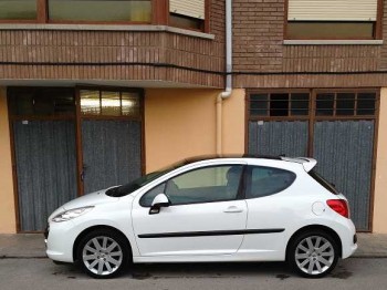 Se vende 207 1.4 vti 95 cv muy nuevo¡¡