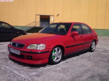 Se vende honda civic 1.8 vti