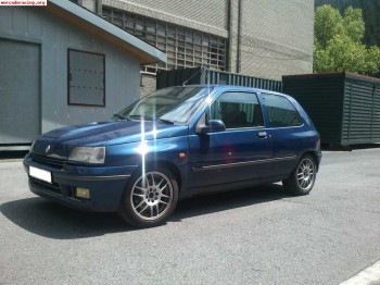Clio 1.8 16v 2000e