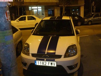 Se vende o se cambia ford fiesta st 