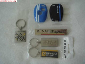Pack de llaveros y emblema renault sport.