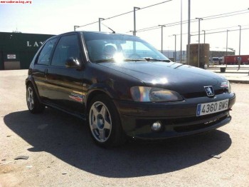 Se vende o cambia peugeot 106 rally 