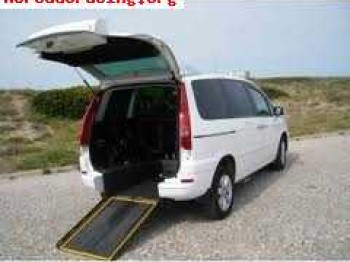 Citroen c8 adaptada para llevar silla de ruedas