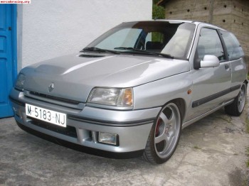 Renault clio 1.8 16v