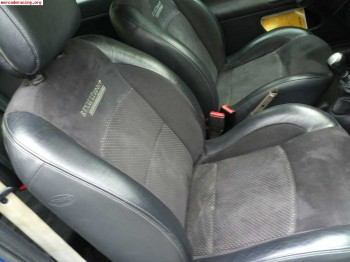 Se vende interior completo de clio sport 182 cv 2005