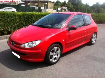 Peugeot 206 1.4 70 cv xs gasolina 3500 €