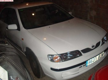 Nissan almera