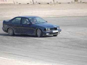 Vendo bmw 325i e36 vaciado con itv al dia