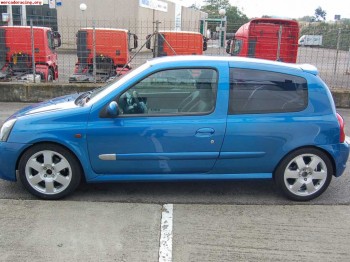 Renault clio 2.0i sport