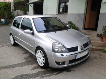 Renault clio sport 182