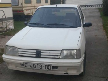 Se vende o cambia 205turbodiesel