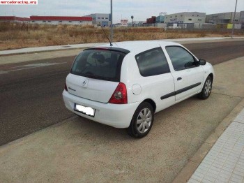 Vendo renault clio 1.5 dci 5 plazas 65cv 2008 impecable