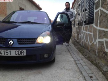 Se vende clio sport año 2003 impoluto 4000€