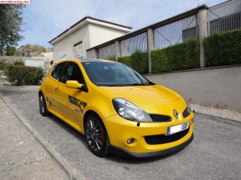 Renault clio sport f1 team r27