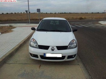 Vendo renault clio 1.5 dci 5 plazas 2008 149mil kms impecabl