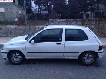 Vendo clio 1.8 16v fase 1