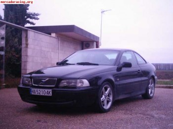 Se vende o cambia volvo c 70 t5
