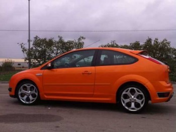 Se vende ford focus st 225 orange racing
