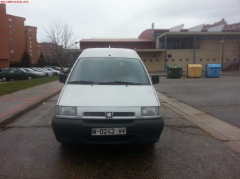 Se vende peugeot expert 1.9 td