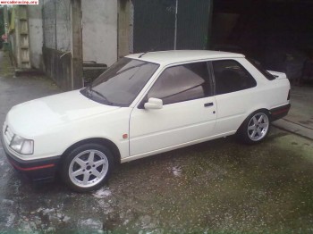 Dos coches por uno .....