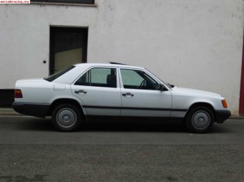Mercedes 300 2.0i