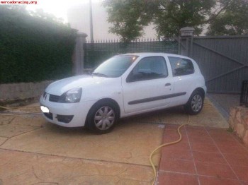 Vendo renault clio 1.5 dci 5 plazas 2008 149mil kms impecabl