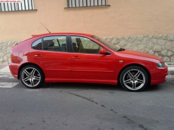 Vendo leon cupra 4  2.8 v6 204 cv  4x4  3800€ 